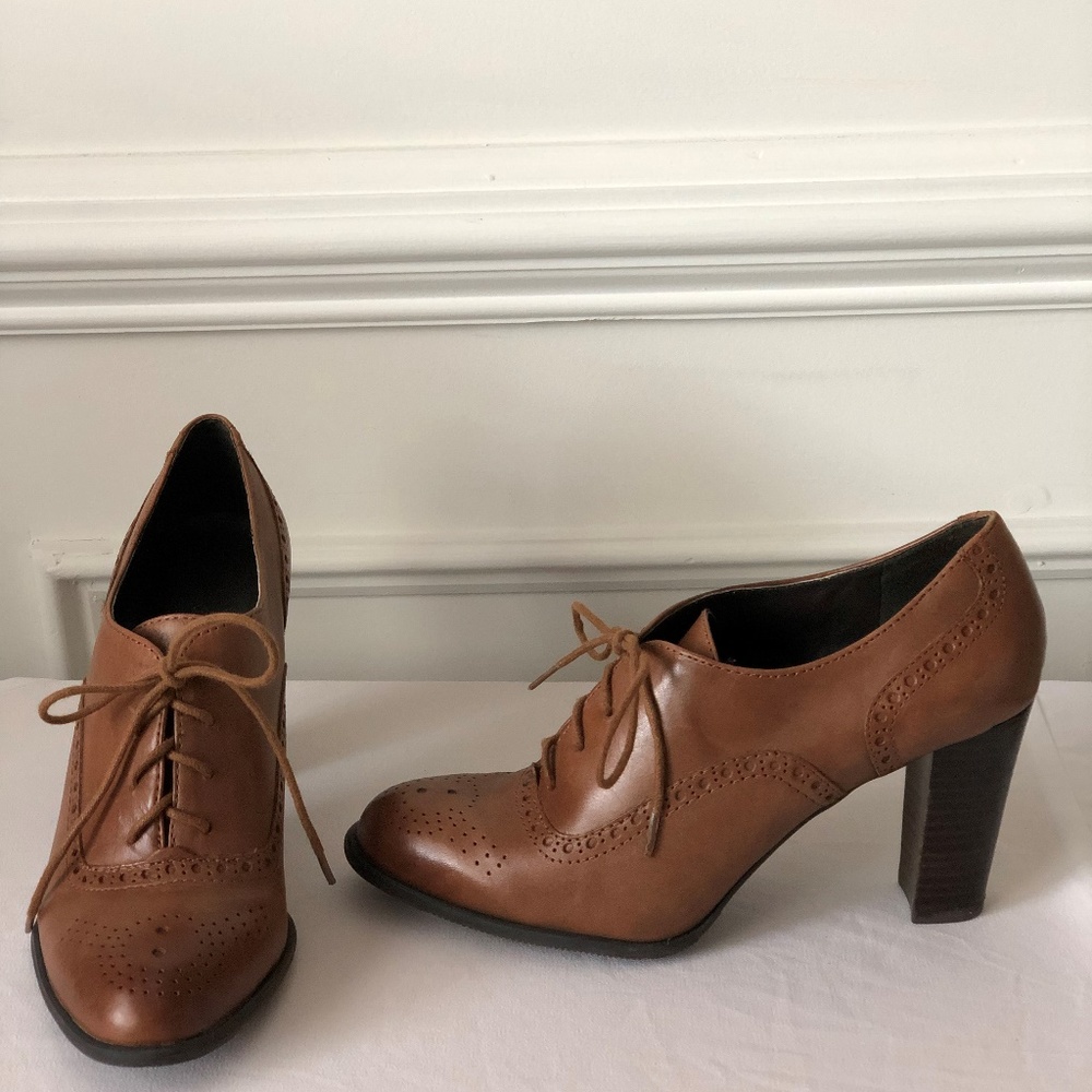 Franco Sarto Oxford Heels- 8M